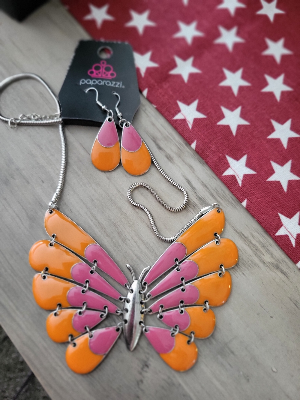 Paparqzzi Butterfly Pendant Necklace - Pink & Orange - Picture 2 of 2